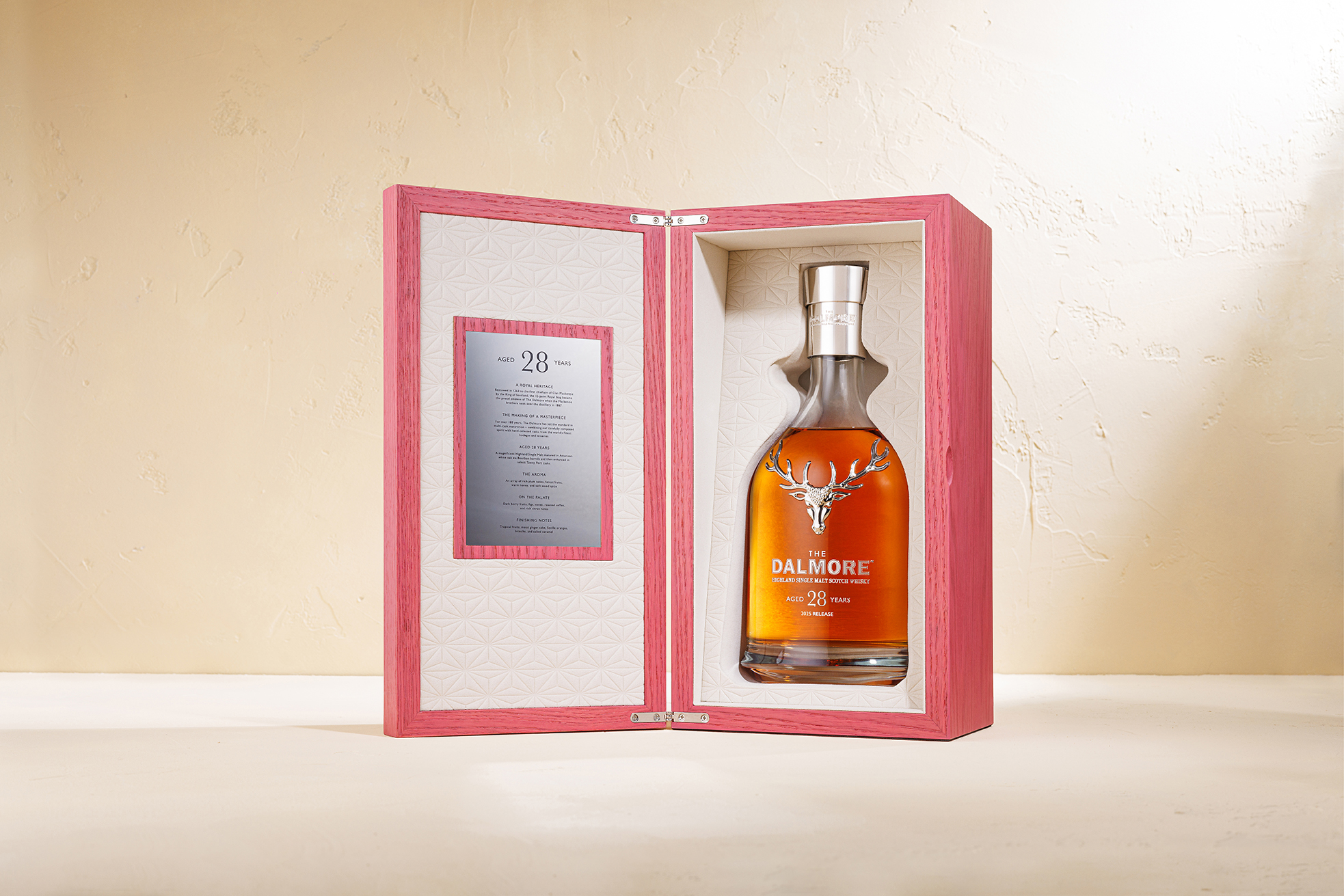 The Dalmore 28 Year Old Whisky | Rare & Prestige | The Dalmore US