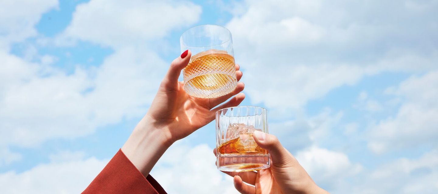 Medium Thedalmore Newbrandworld Glass Lifestyle CML PD01 Image A0
